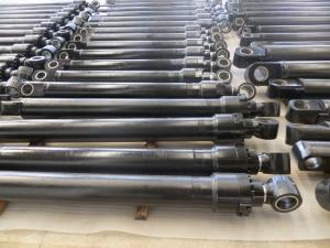 Сварной гидравлический цилиндр
